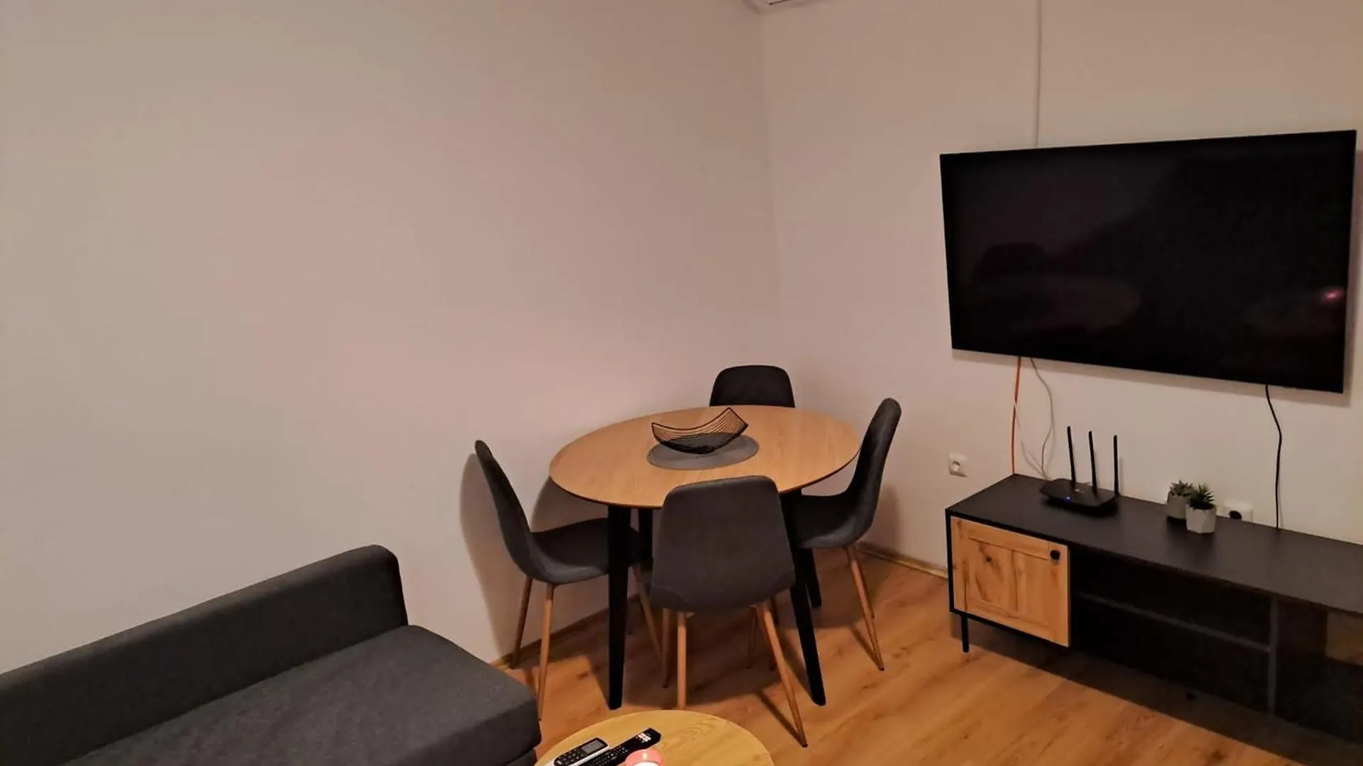 Apartment Ferienwohnung Fuer 4 Personen Ca 31 Qm In Pula-Fondole, Istrien Istrische Riviera Stinjan